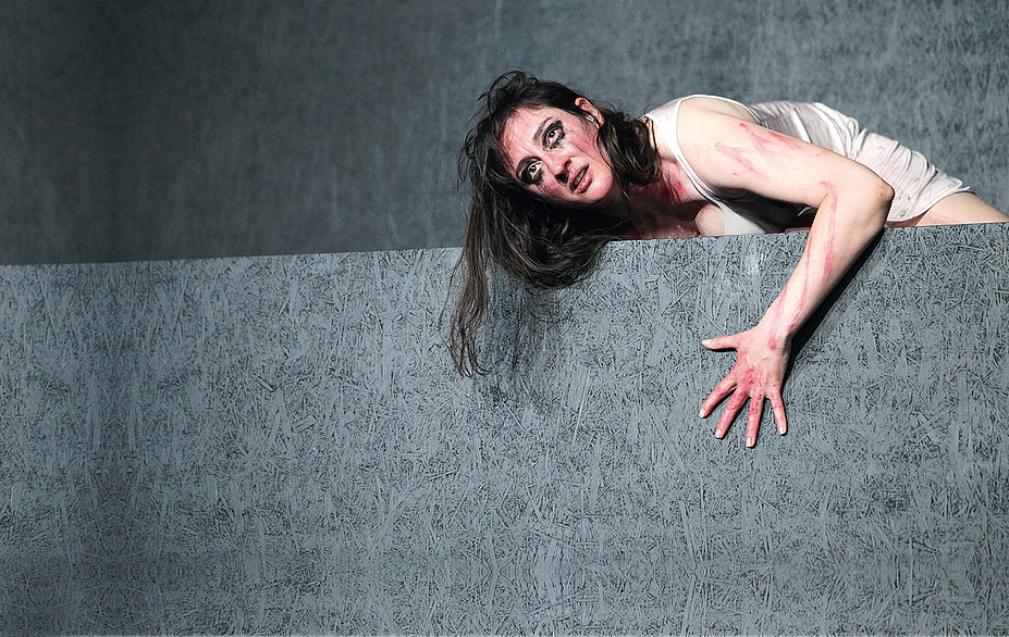 Berliner Ensemble: "Medea" mit Constanze Becker
